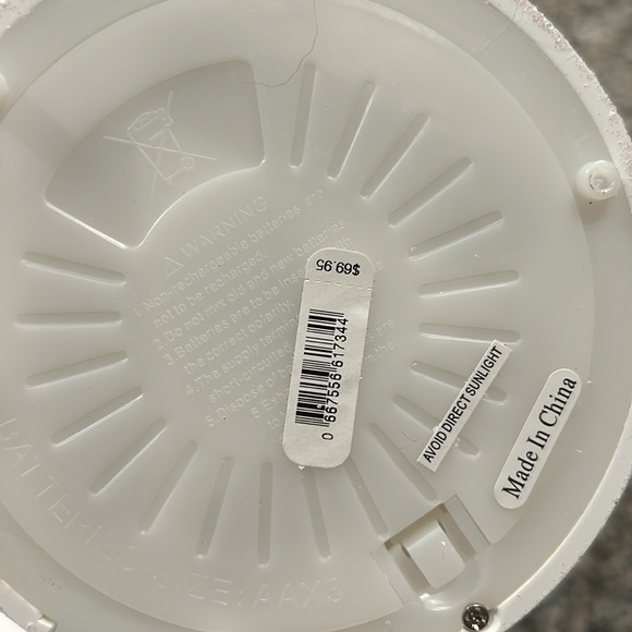 Bath and Body Works discontinued mermaid snow globe candle holder - Picture 5 of 5